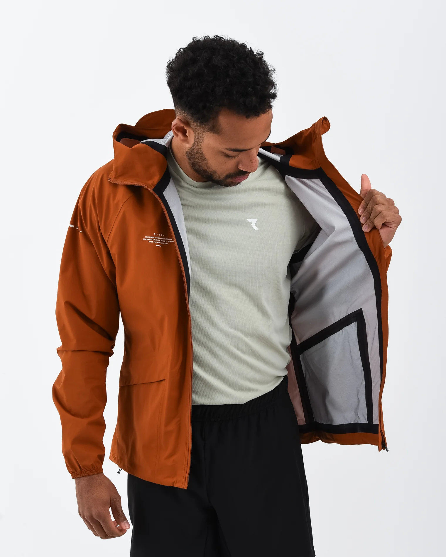 Phantom Running Rain Jacket Men - Image 28