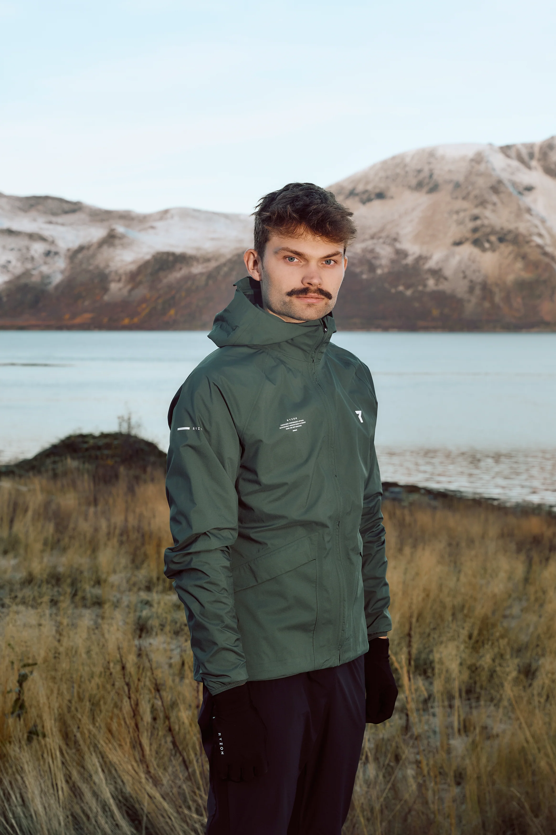 Phantom Running Rain Jacket Men - Image 3
