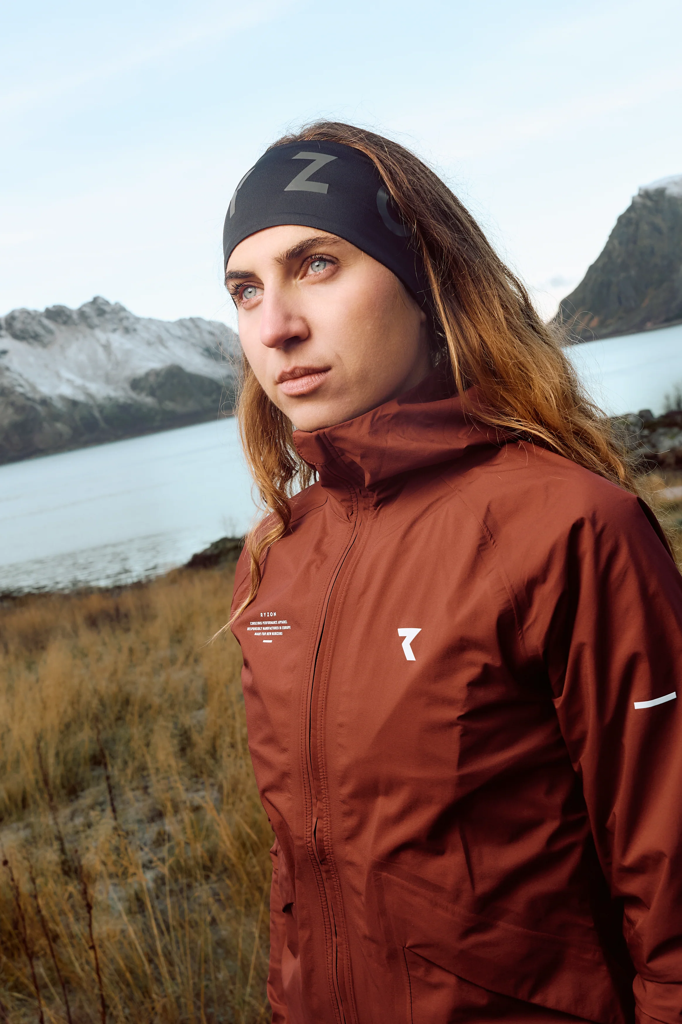 Phantom Running Rain Jacket Women - Image 10