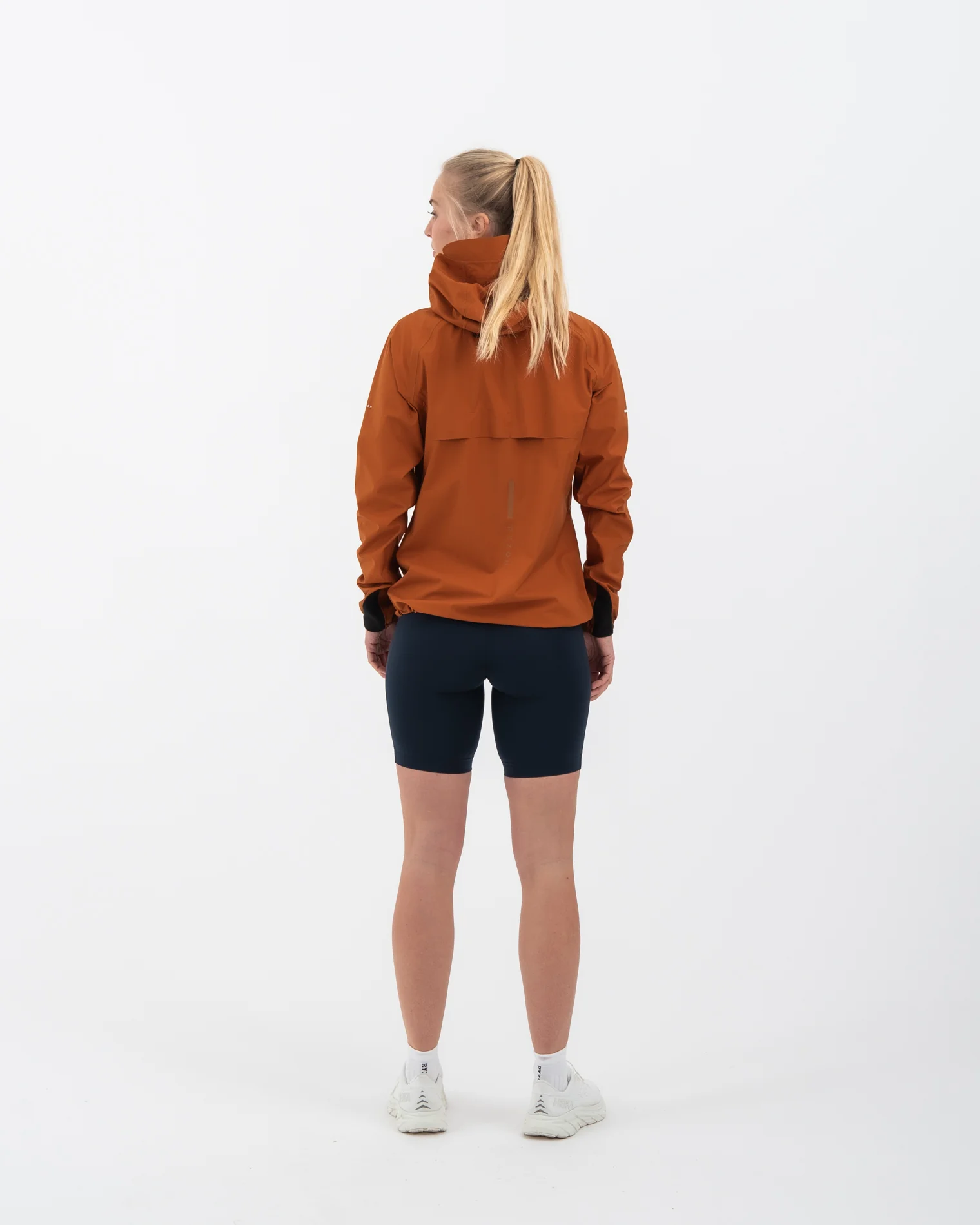 Phantom Running Rain Jacket Women - Image 22