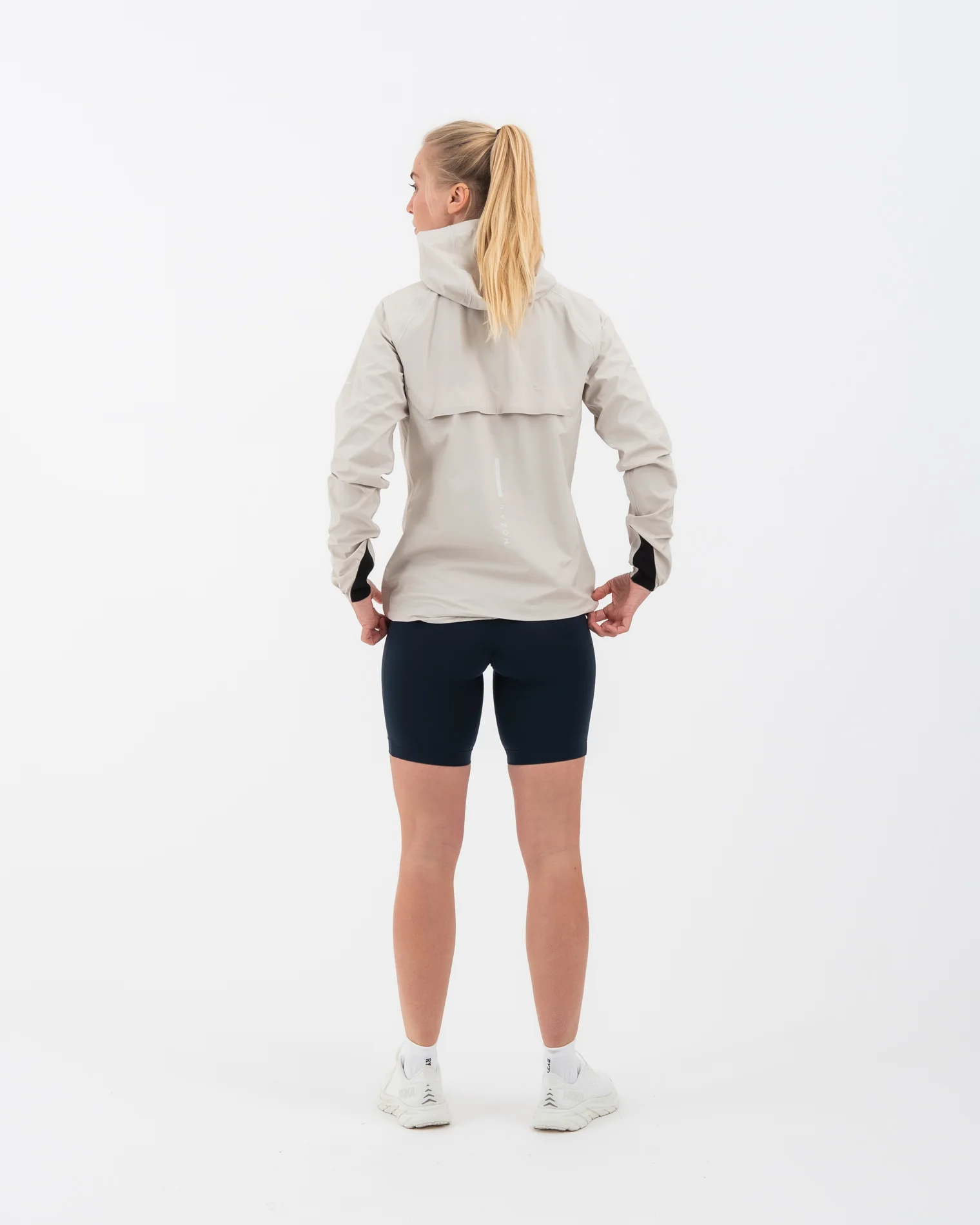 Phantom Running Rain Jacket Women - Image 36