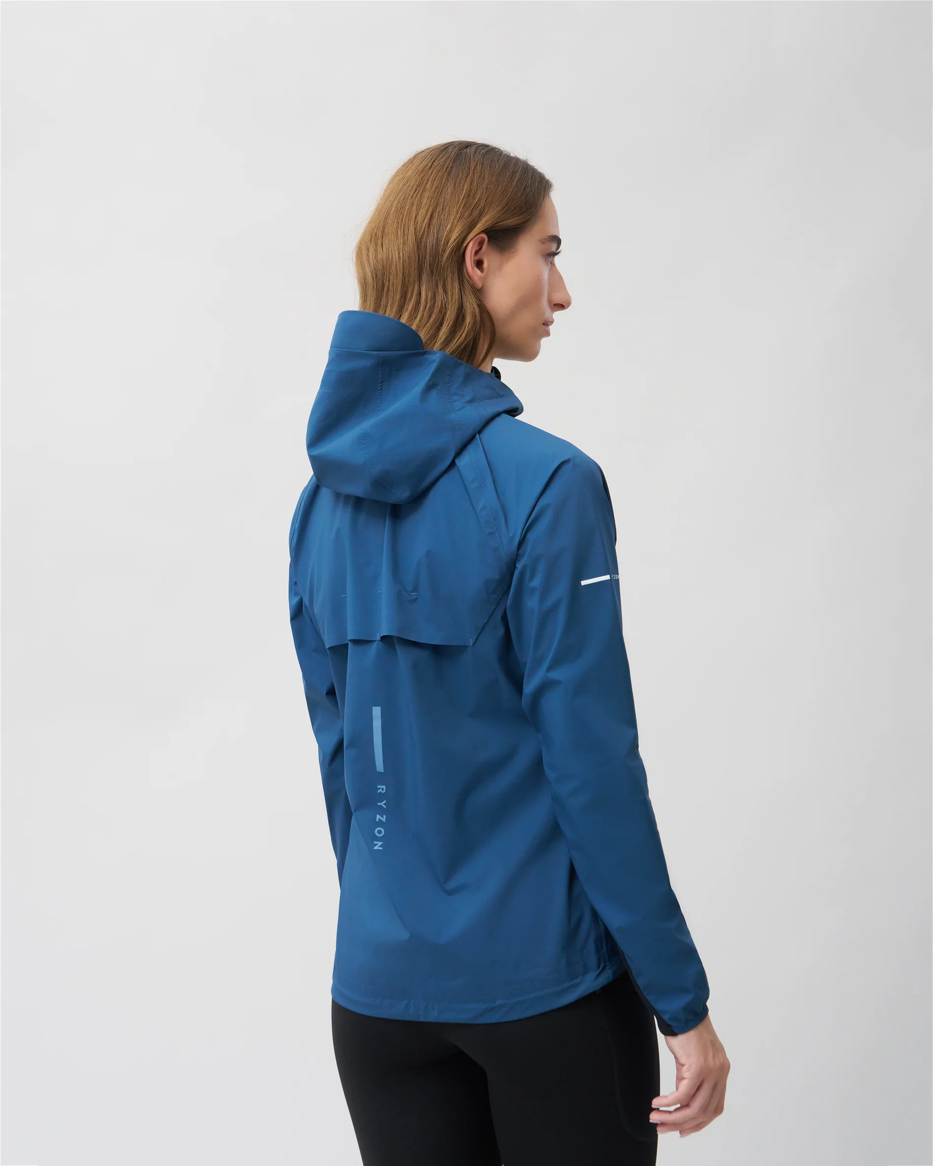 Phantom Running Rain Jacket Women - Image 4
