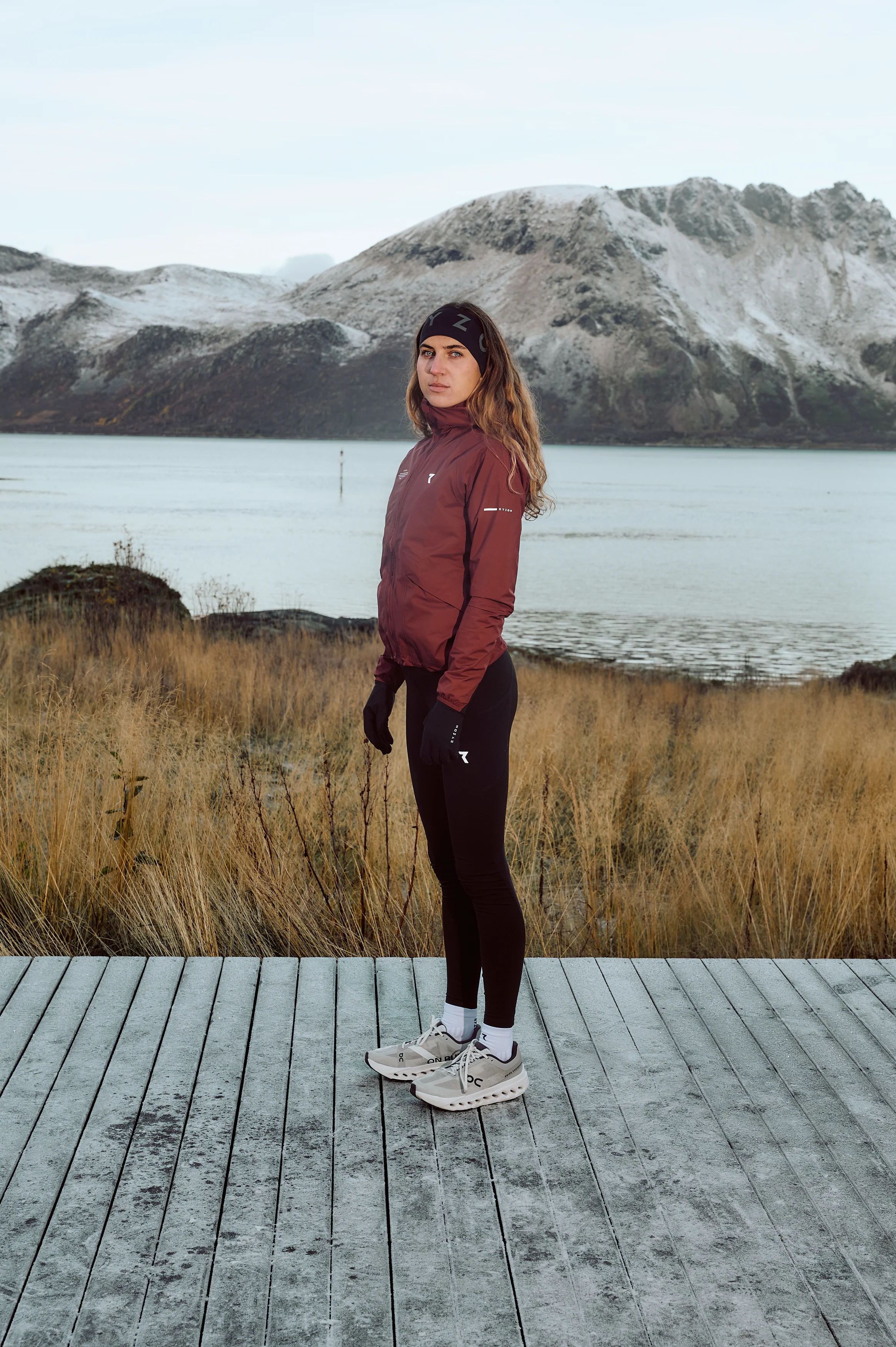 Phantom Running Rain Jacket Women - Image 73