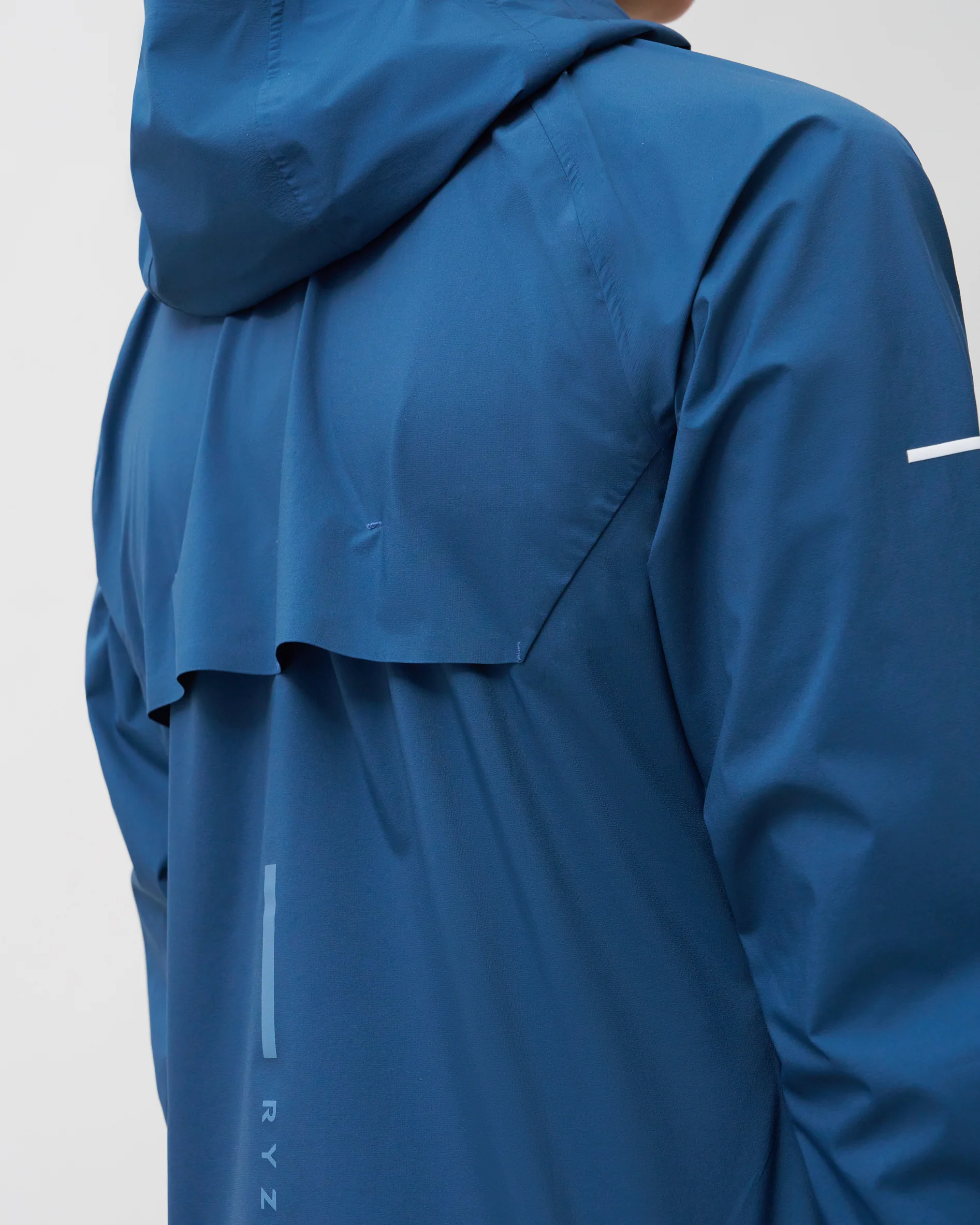 Phantom Running Rain Jacket Women - Image 8