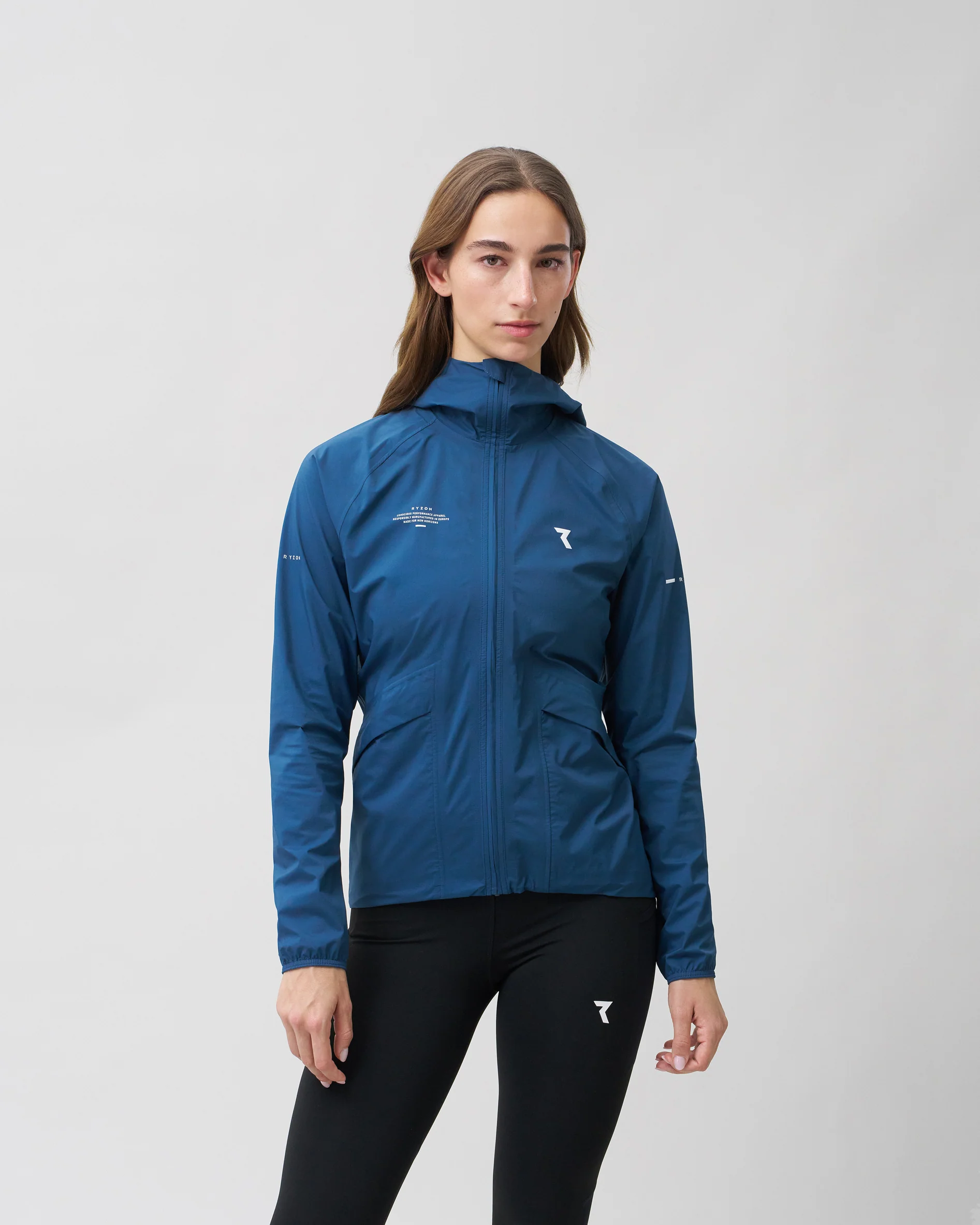 Phantom Running Rain Jacket Women - Image 9